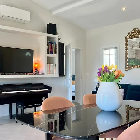 Holiday home Superbe Emmazen Climatisee