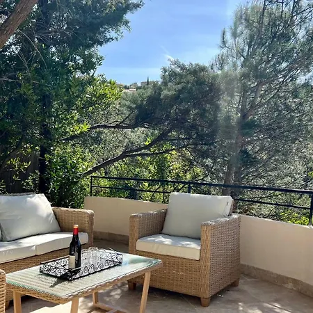 Holiday home Superbe Emmazen Climatisee
