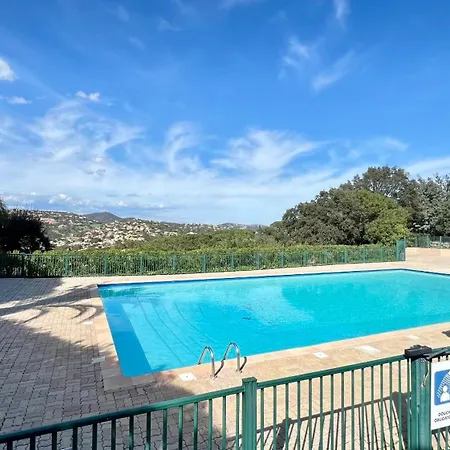 Holiday home Superbe Emmazen Climatisee